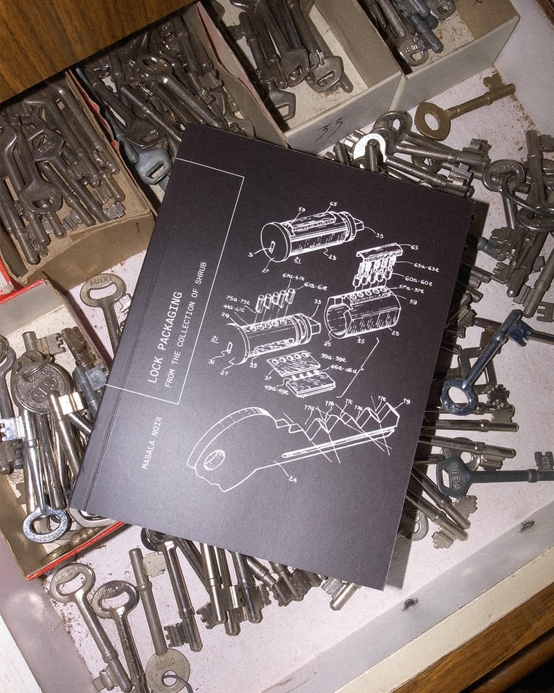 LOCK PACKAGING FROM THE COLLECTION OF SHRUB